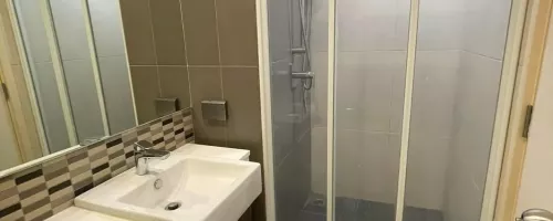 2 bedroom